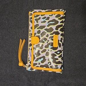 Consuela slim wallet